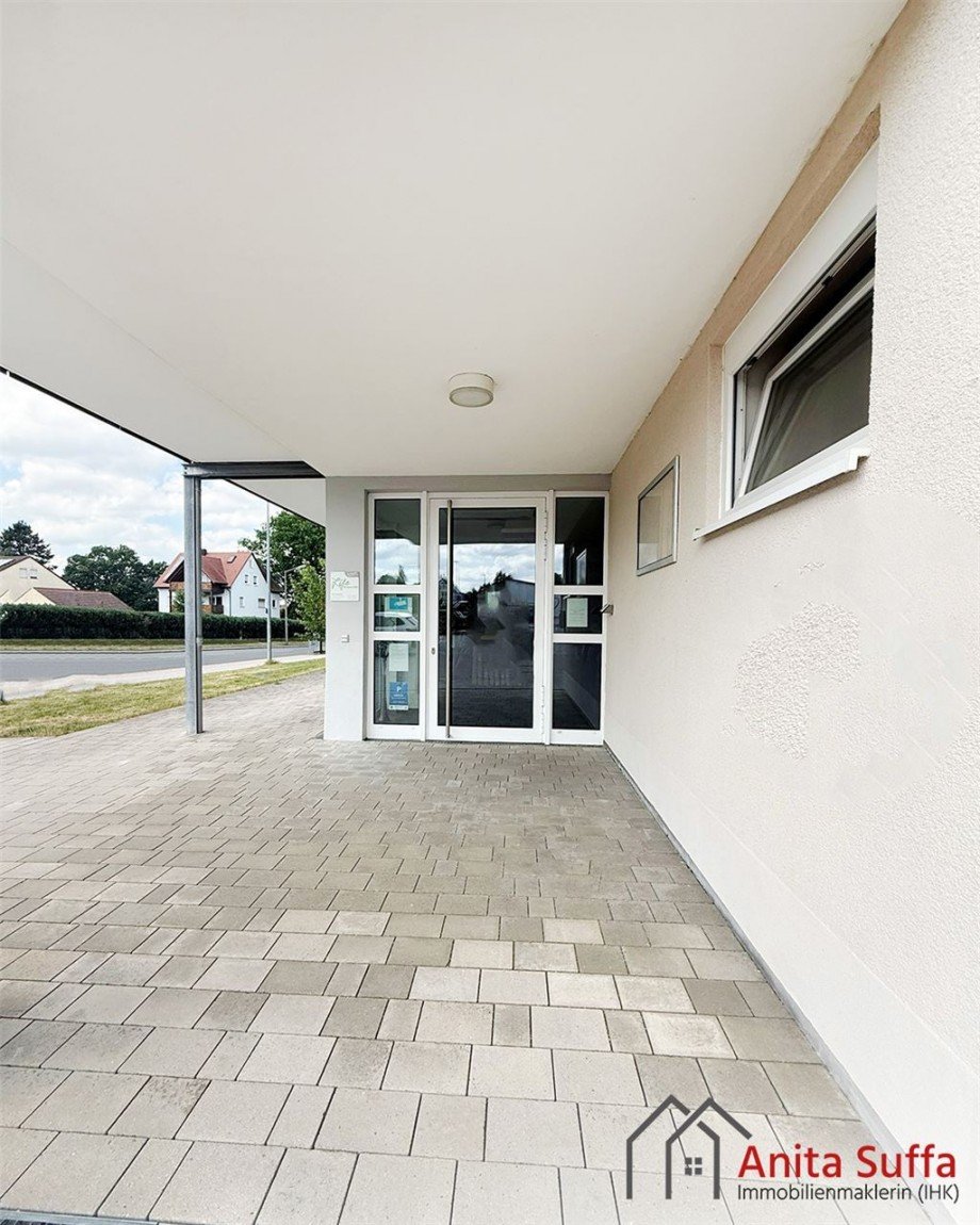 Eingangsbereich B�ro / Praxis Markt Erlbach