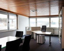B�ro 3 Modernisierte B�rofl�chen in ruhiger Lage zu vermieten! B�ro 3a-b