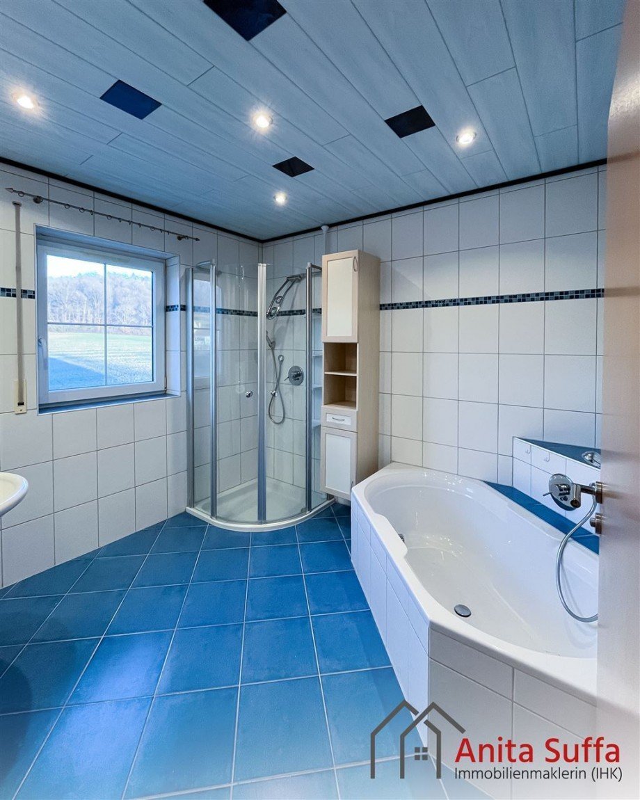 Bad Dachgeschosswohnung Neustadt a d Aisch