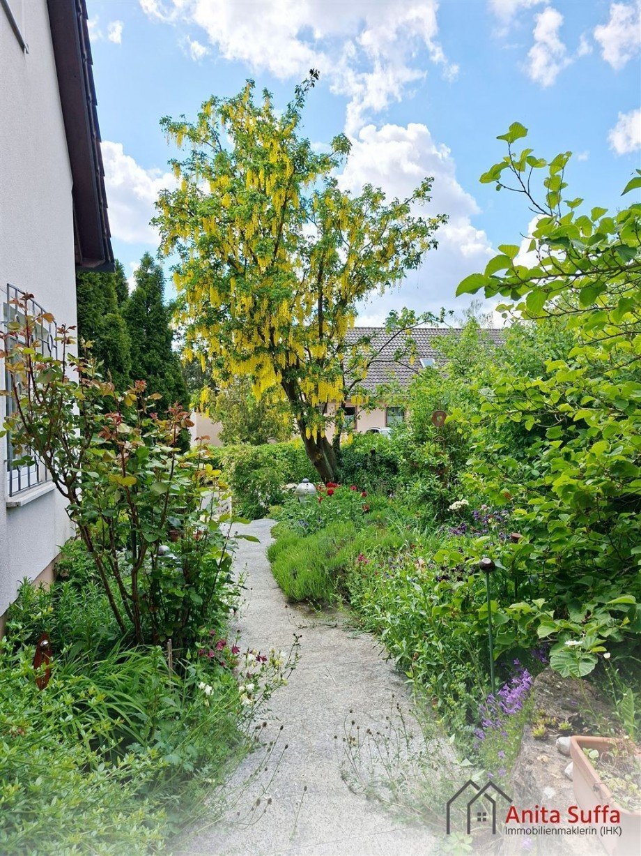 Eingangsbereich Zweifamilienhaus Markt Bibart