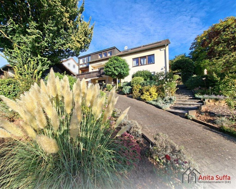 Aussenansicht6 M�nchsteinach Mehrfamilienhaus Stilvolles Mehrgenerationenhaus auf park�hnlichem Grundst�ck! (saniert und stets modernisiert)