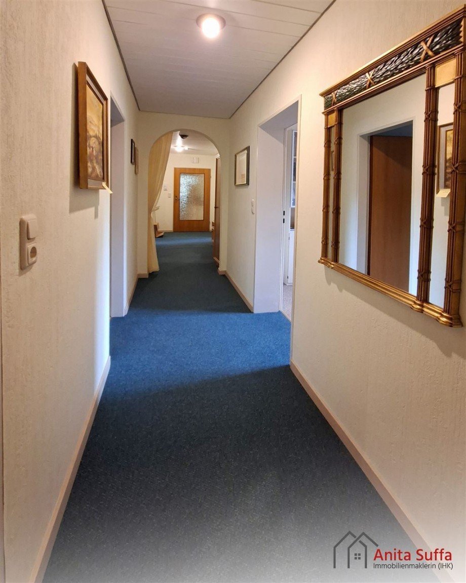 Flur EG Mehrfamilienhaus M�nchsteinach