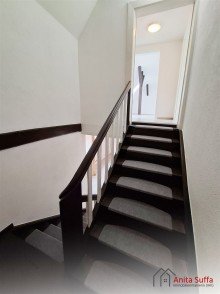Treppenaufgang zu DG Gro�z�giges Wohngl�ck �ber zwei Etagen mit Dachterrasse