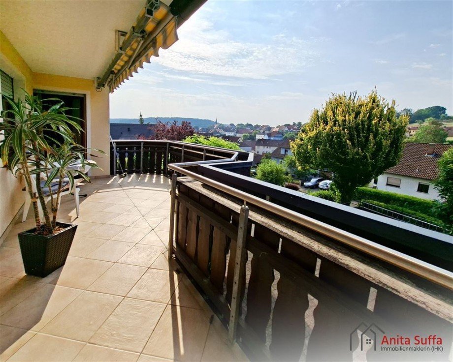 Balkon EG Mehrfamilienhaus M�nchsteinach