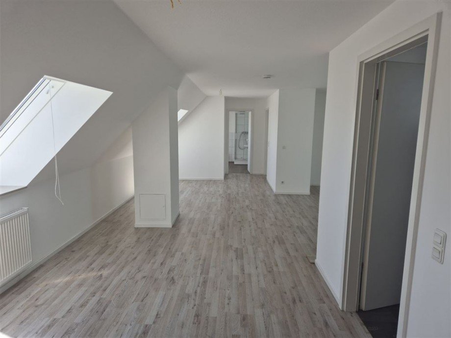 Studio 1 Dachgeschosswohnung F�rth