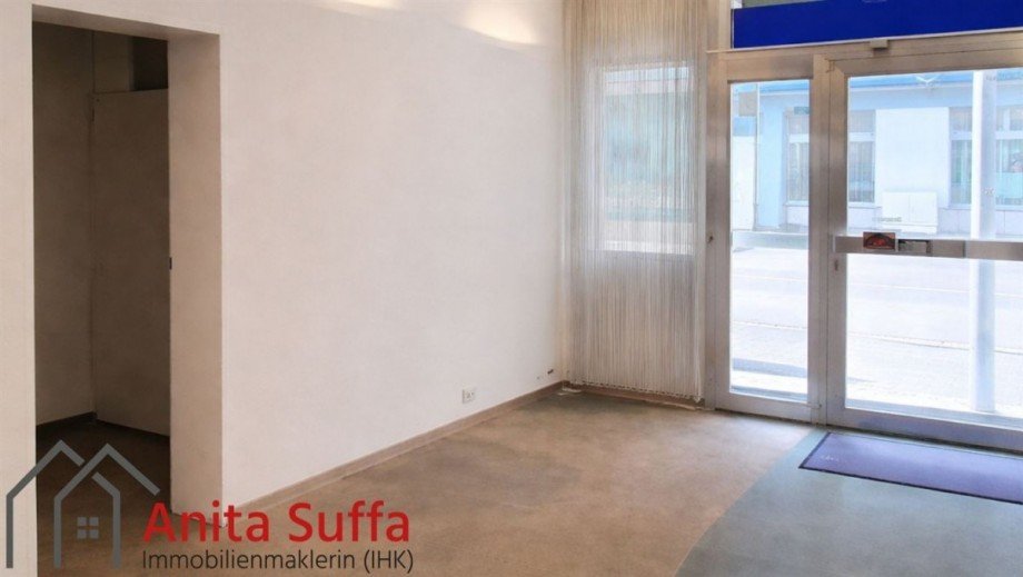 Eingang Einzelhandelsladen Neustadt a d Aisch