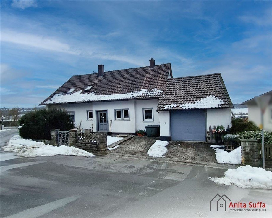 Hausansicht Einfamilienhaus Neustadt a d Aisch