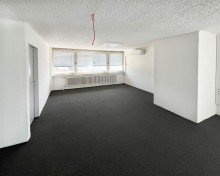 B�ro 5 Modernisierte B�rofl�chen in ruhiger Lage zu vermieten! B�ro 5a-c