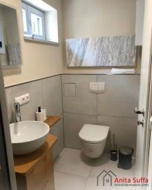 WC Tiny House Familienfreundliches Anwesen mit zus�tzlichem Wohnmodul f�r G�ste oder Pflege