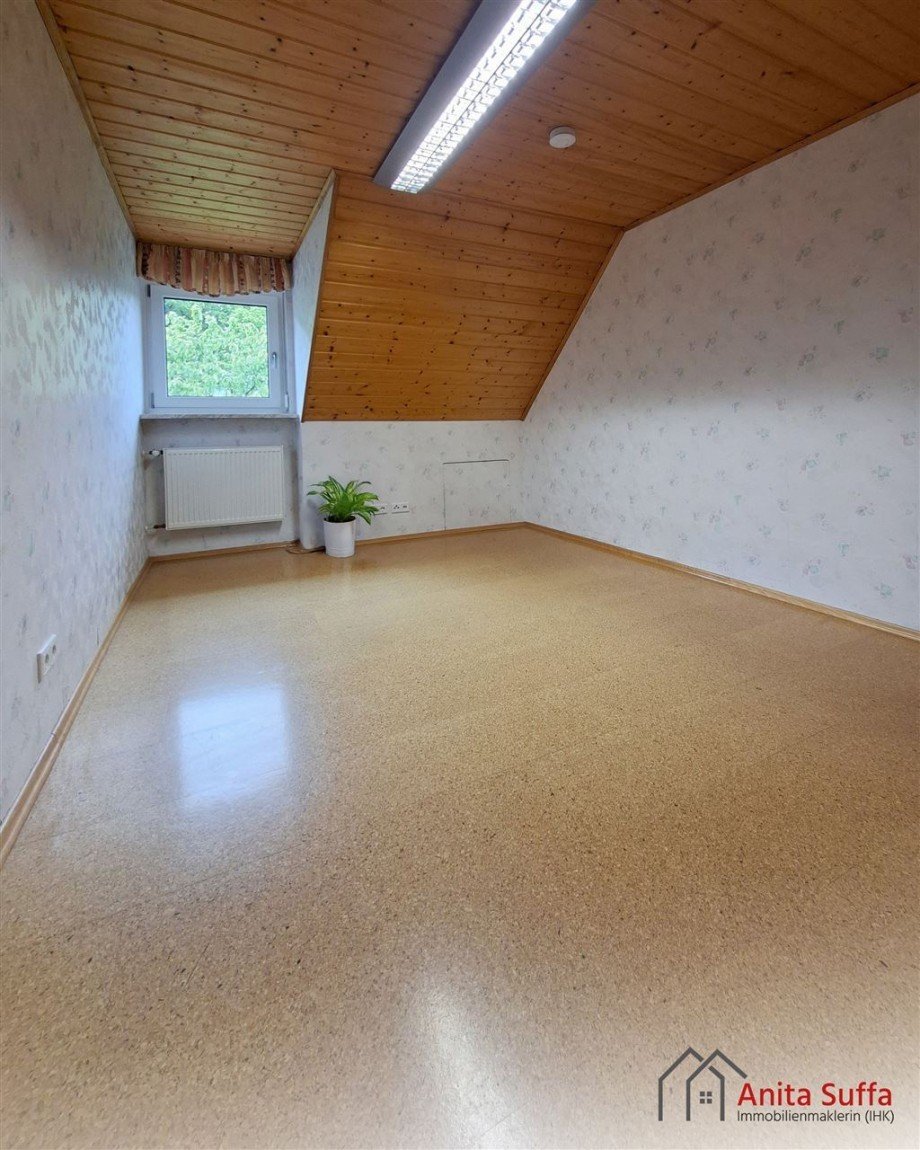 Zimmer 1 Etagenwohnung Dachsbach
