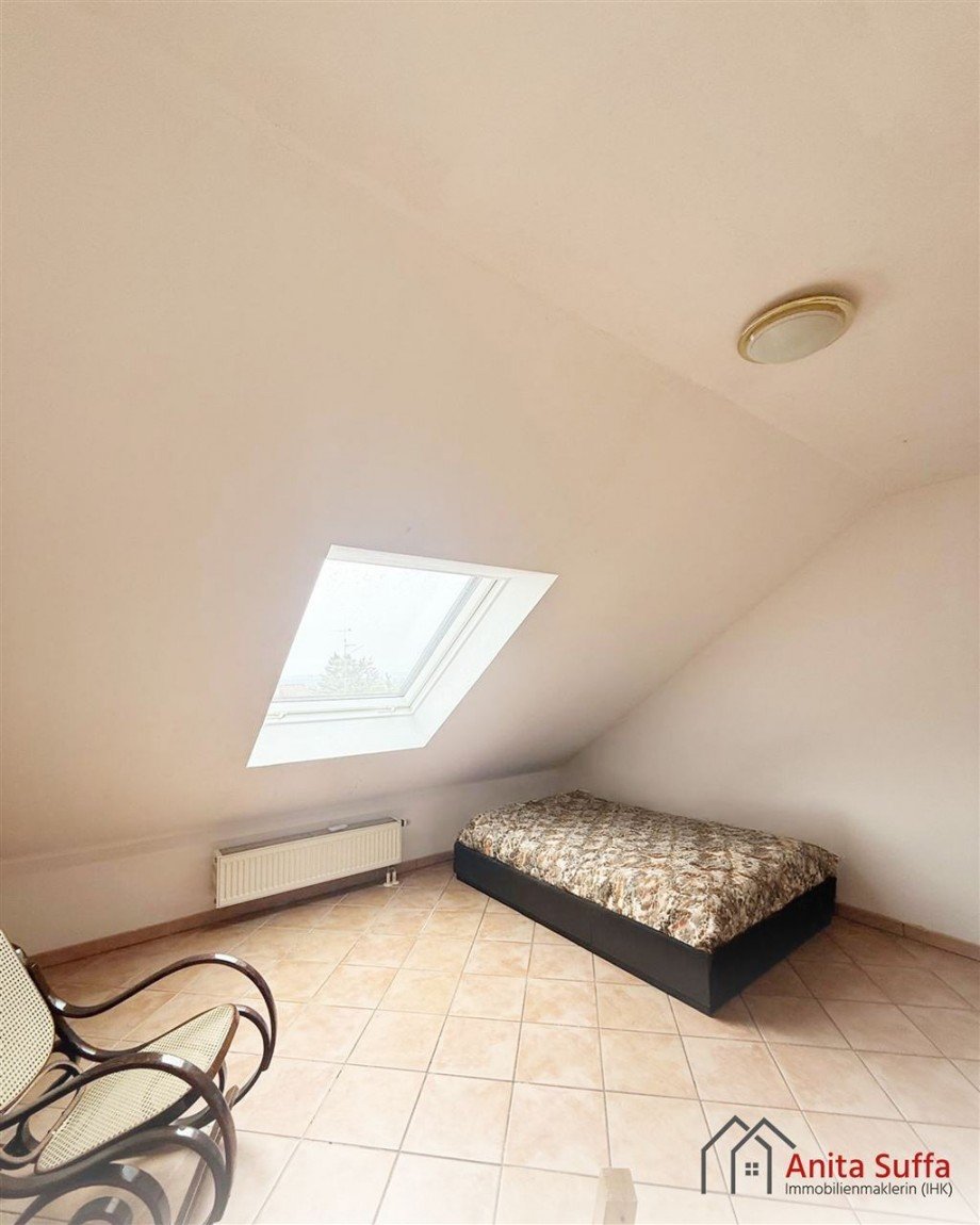 Zimmer DG Reihenhaus Dietersheim , Mittelfr