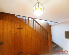 Treppe zum Dachboden Geschichtstr�chtiges Wohn- und Gesch�ftshaus in Stadtmitte zu verkaufen!