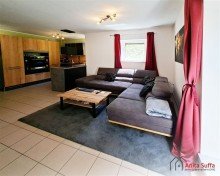 Wohn- Essbereich Einliegerwohnung **reserviert**Ein Zuhause aus Massivholz - W�rme, Qualit�t und Natur vereint!