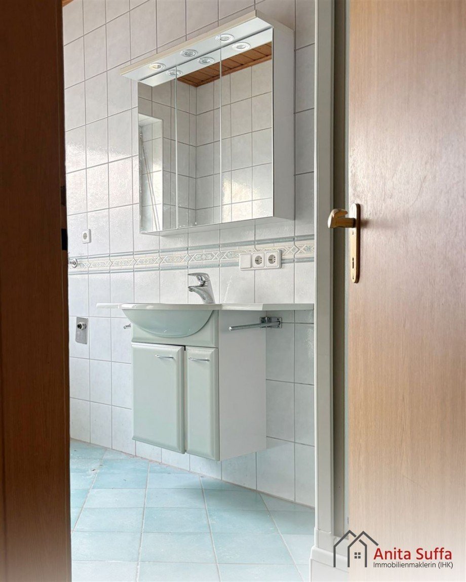 Bad OG Doppelhaush�lfte Uffenheim