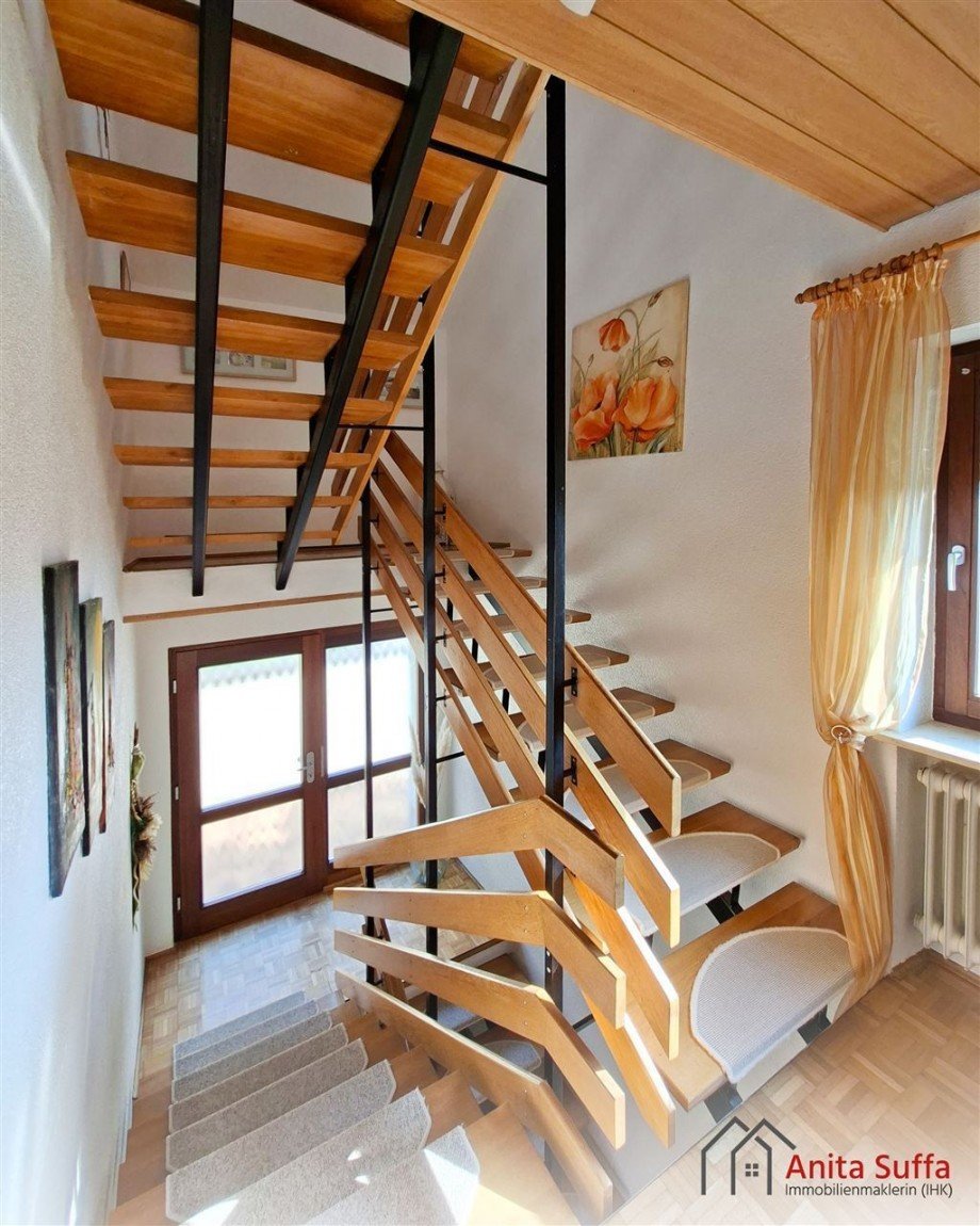 Treppenhaus Mehrfamilienhaus M�nchsteinach