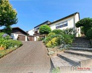 Hauptbild Beeindruckendes Mehrgenerationenhaus mit Weitblick: Massiv gebaut, �berdurchschnittlich modernisiert