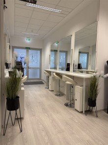 Makeup Exklusive R�ume f�r Kosmetikschulungen und Kurse zu vermieten