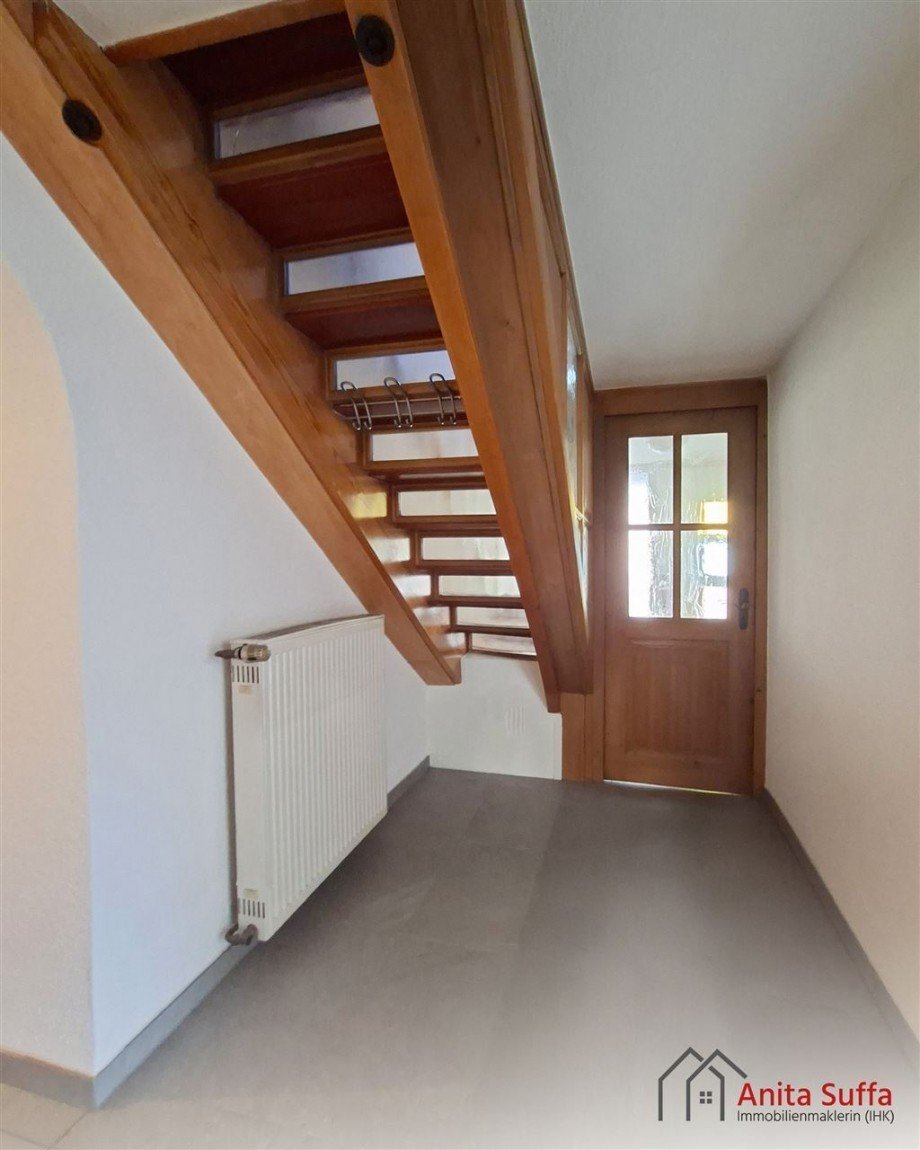 Flur EG Zweifamilienhaus Dachsbach