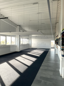 2. OG Gro�raumb�ro 2 Gewerbe-/�Produktionshallen mit B�ror�umen in 91477 Markt Bibart zu vermieten!
