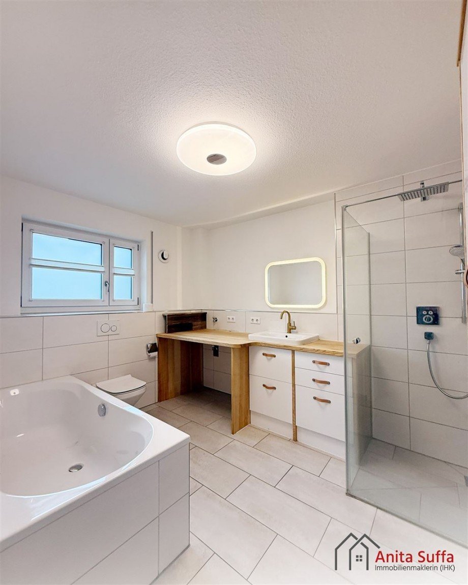 Badezimmer Erdgeschosswohnung Neustadt a d Aisch