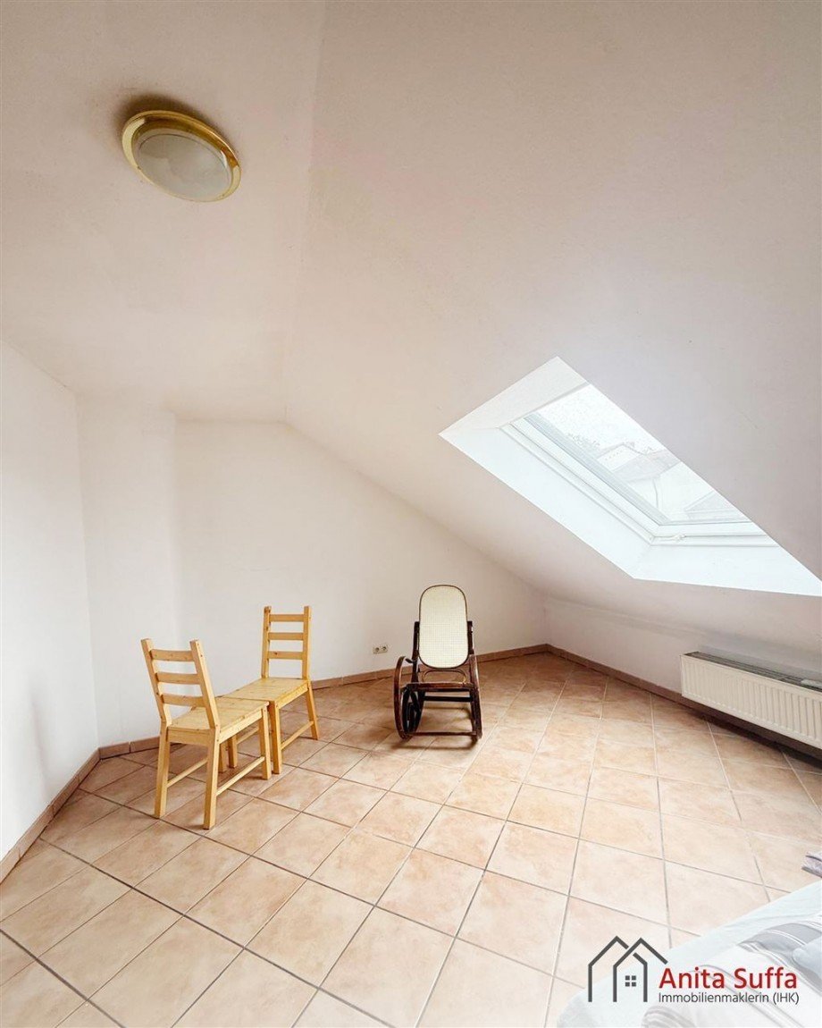 Zimmer DG Reihenhaus Dietersheim , Mittelfr
