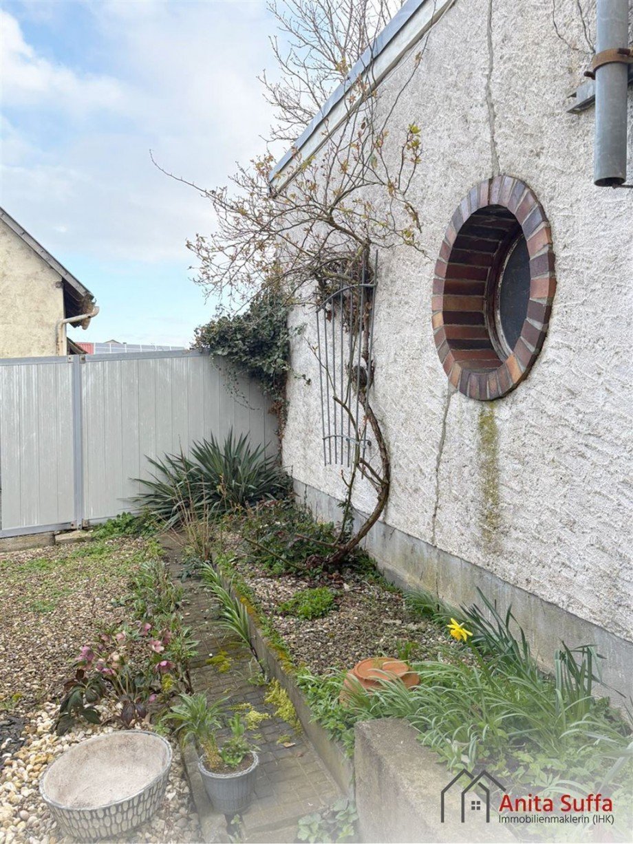 Beet Doppelhaush�lfte Uffenheim