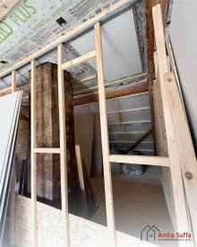 Ausbau-Zustand DG Ein historisches Schmuckst�ck voller Charme und
M�glichkeiten f�r die ganze Familie!